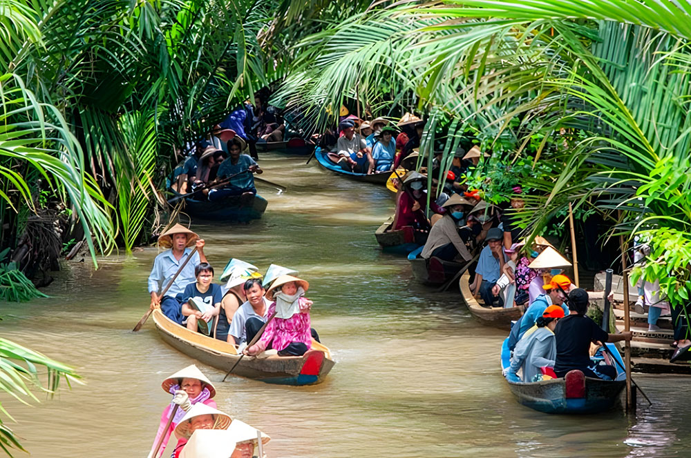 Đi xe ngựa/xuồng 3 lá