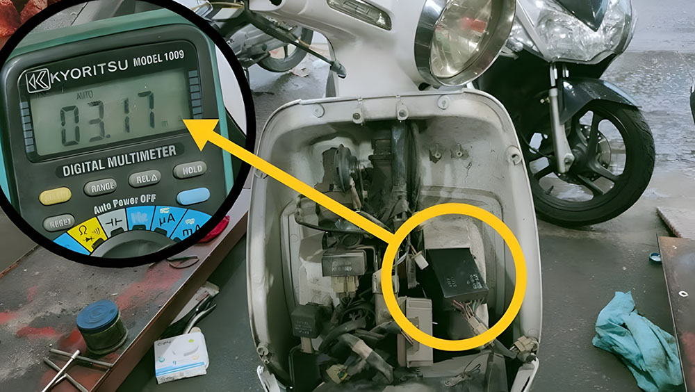 Các cách nhận biết cục sạc xe máy bị hư