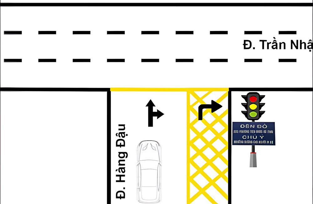 Có vạch mắt võng cùng mũi tên rẽ phải