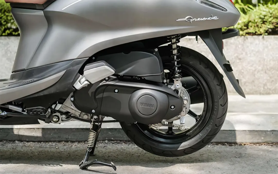 Động cơ trang bị theo xe