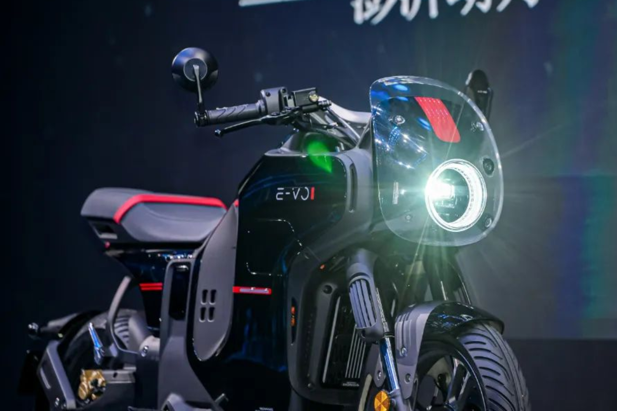 Honda E-VO được trang bị hệ thống hệ thống đèn chiếu sáng. Nguồn: Ảnh Internet