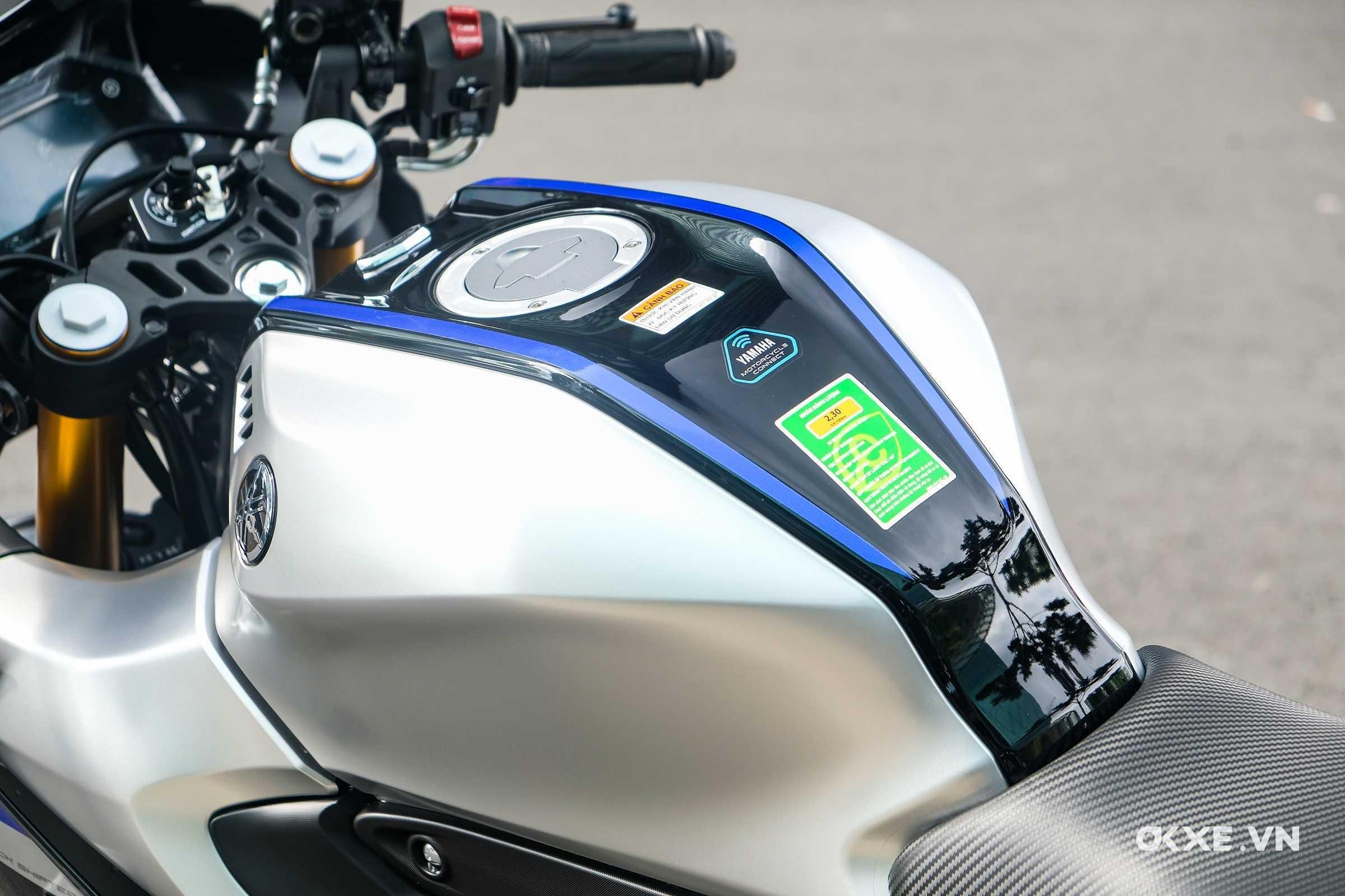 Giá Yamaha R15 V4 2023 mới nhất: Đắt đỏ nhưng nhiều công nghệ