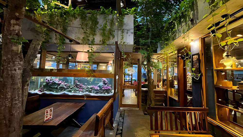Tiệm Cà Phê